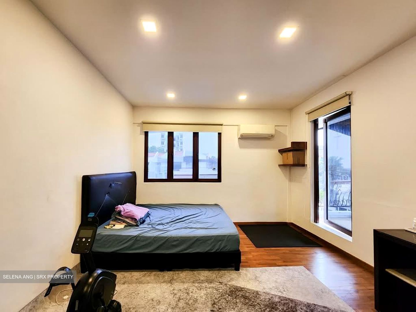 Bartley Villas (D19), Terrace #576290331